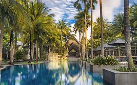 Twinpalms Surin Phuket Resort